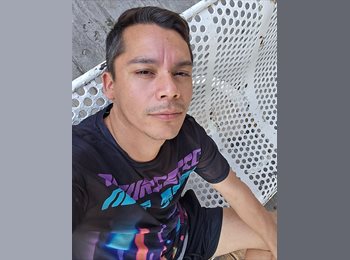 Roomgo ES - Efrain - 39 - Madrid