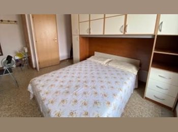 Roomgo IT - camera matrimoniale, Pero - 480 € al mese