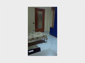 Roomgo IT - METRO A (G. Agricola): Stanza ampia luminosa, Don Bosco-Cinecitta' - 350 € al mese