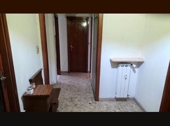 Roomgo IT - disponibilita' stanza, Arezzo - 400 € al mese
