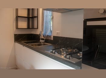 Roomgo IT - 2 camere singole x studenti in Trilocale 68mq Verona Ina B.go Venezia, Verona - 720 € al mese