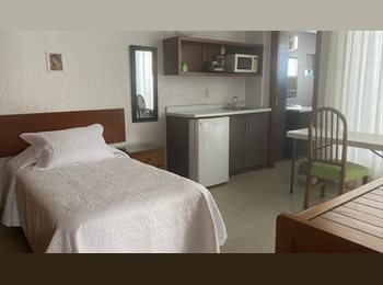 Roomgo MX - Habitación Independiente zona Av. Guadalupe y Patria, Zapopan - MX$7,000 por mes