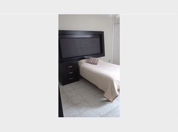 Roomgo MX -  ¡Cuarto amueblado en Renta! I La Estancia/Galerias, Zapopan - MX$5,300 por mes
