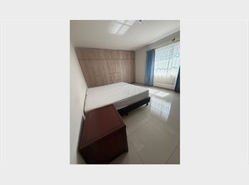 Roomgo MX - Renta cuarto en departamento, Monterrey - MX$7,500 por mes
