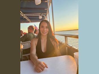 Roomgo MX - Jovana - 33 - Tijuana