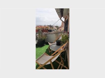 Roomgo PT - T2 partilhado, Lisboa - 350 € Por mês