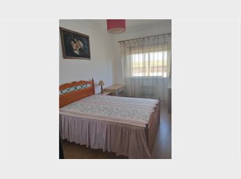 Roomgo PT - Alugo quarto na cruz de Pau, Lisboa - 450 € Por mês