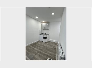 Roomgo UK - Well-located low ground floor 1 bed flat to let located on Rectory Road, London N16., Stoke Newington - £1,450 pcm