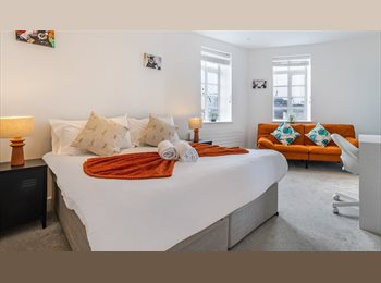 Roomgo UK - Two Rooms in a Shared Flat 26, North Street, BN1, Brighton - £1,400 pcm