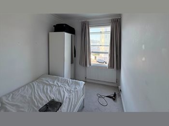 Roomgo UK - Room in a Shared Flat, Victoria Terrace, BN3, Hove - £800 pcm