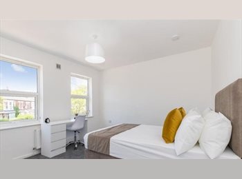 Roomgo UK - Furnished Rooms in Selly Oak – Bills Included – From £600pcm, Stirchley - £600 pcm