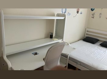 Roomgo UK - Furnished room available in 2 bedroom apartament, Alloa - £650 pcm