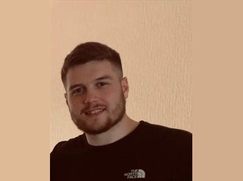 Roomgo UK - Nik - 24 - Blackpool