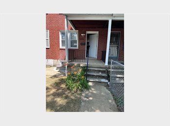 Roomgo US - Private Room For Rent - $600 (Shared Bath), Central Park Heights - $600 pm