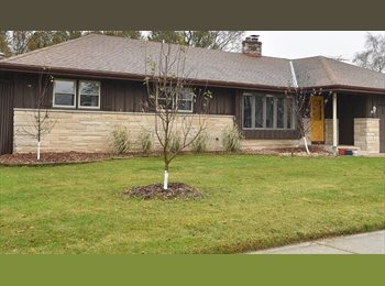Roomgo US - Room for Rent, Thiensville - $500 pm