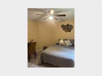 Roomgo US - Newly Renovated, Conroe - $750 pm