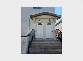 Roomgo US - Shared Transitional Housing for Men – South LA, South Park - $700 pm