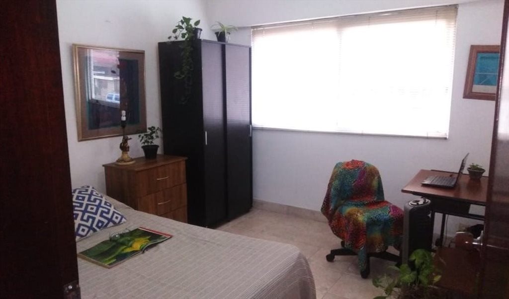 Habitación en arriendo en Estadio