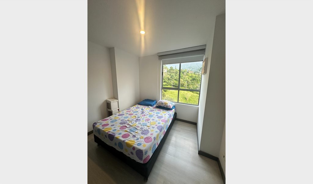 Habitación en arriendo cerca de la Institución Universitaria de Envigado (Envigado)