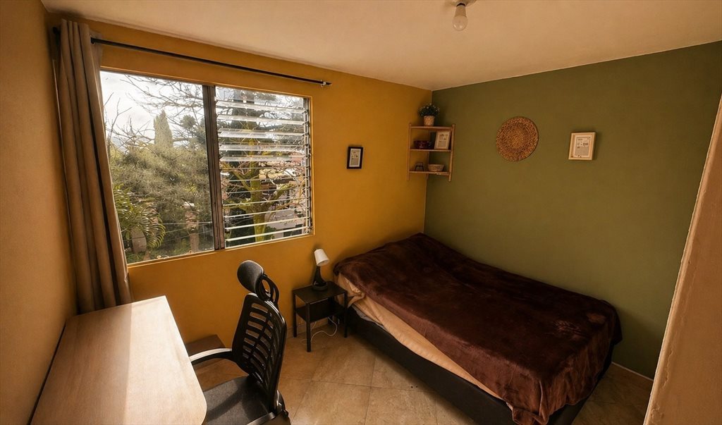 Habitación en arriendo en Miravalle