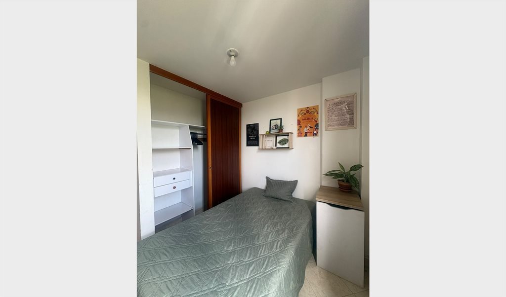 Habitación en arriendo en Loma de los Bernal