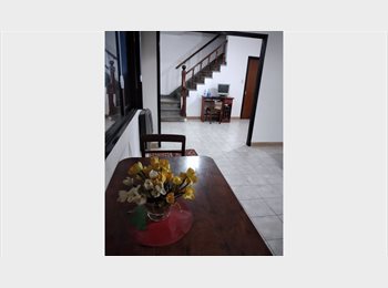 Roomgo AR - Habitaciòn INDIVIDUAL, a la calle,  amueblada, WIFI, luminosa, aire acondicionado, Buenos Aires - AR$ 490.000 pm
