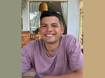 Roomgo AR - Julian  - 25 - Buenos Aires