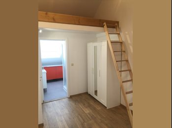 Appartager BE - 1 STUDIO   au 3 iéme dans une grande  maison, Liège - 540 € pm