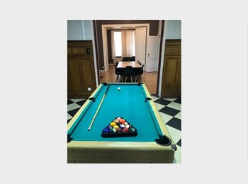 Appartager BE - 6 chambres de disponible Charleroi à partir de  425€ tout compris, Charleroi - 425 € pm