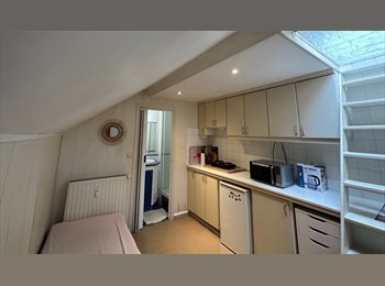 Appartager BE - Studio indépendant avec entrée privée – Idéal étudiant ou stage - 550€, Nivelles - 550 € pm