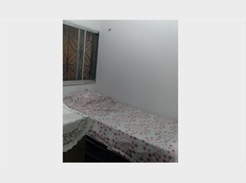 Roomgo BR - Alugo quarto pequeno solteiro, Fortaleza - R$ 800 Por mês