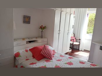 Roomgo BR - Agradável quarto com banheiro privativo no Rio Vermelho., Salvador - R$ 1.500 Por mês