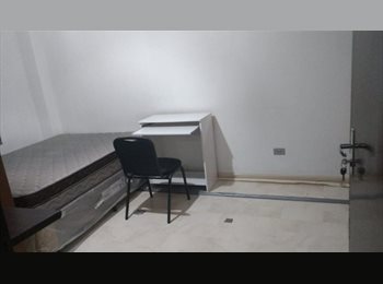 Roomgo BR - Quarto Calçadão Osasco Trem Centro Individual com chave, Osasco - R$ 900 Por mês