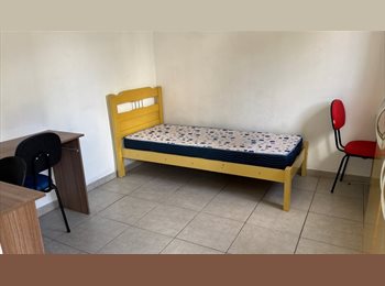 Roomgo BR - Suíte no Butantã, a um quarteirão do metrô, Butantã - R$ 1.500 Por mês