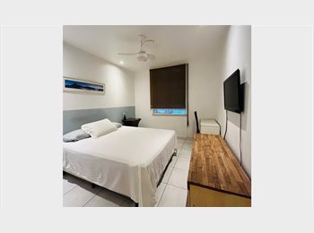 Roomgo BR - Ótimo quarto em Botafogo, Humaitá - R$ 3.000 Por mês
