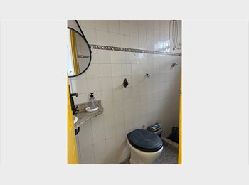 Roomgo BR - Quarto com banheiro privativo, ante-sala e terraço com amplo espaço para banho de sol com piscina e , Penha - R$ 1.100 Por mês