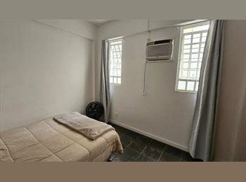Roomgo BR - Suíte em laranjeiras, Laranjeiras - R$ 2.000 Por mês