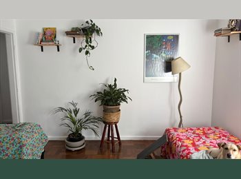Roomgo BR - Suíte em Perdizes, Perdizes - R$ 2.330 Por mês