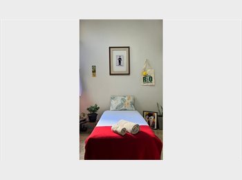 Roomgo BR - Private Room Centro Rio – Metro, VLT & Culture- lgtbiq + friendly(1-2 mo. / LGBTQ+ Friendly) /   Qua, Lapa - R$ 1.800 Por mês