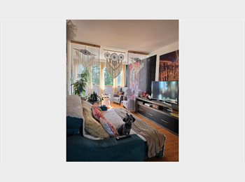 Roomgo BR - Quarto Bordou, Liberdade - R$ 2.000 Por mês