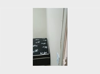 Roomgo BR -  Quarto masculino disponível perto da UFABC – Quarto individual com contas inclusas – R$ 850, São Caetano do Sul - R$ 850 Por mês