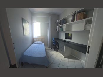 Roomgo BR - Quarto para Alugar Bairro Itacorubi, Florianópolis - R$ 1.500 Por mês