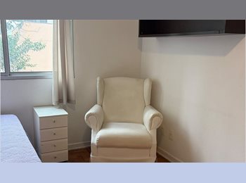 Roomgo BR - Quarto imperdível perto do metro, Campo Belo - R$ 1.700 Por mês