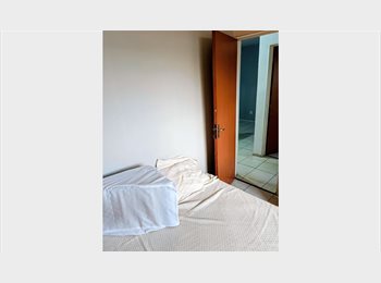 Roomgo BR - Quarto mobiliado com garagem, R$ 800, ambiente familiar, Belo Horizonte - R$ 800 Por mês