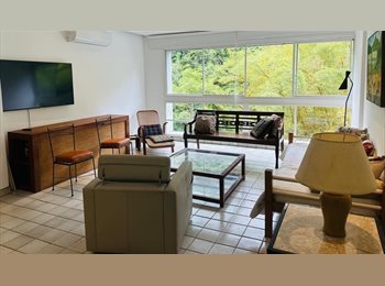 Roomgo BR - Quarto com banheiro Lagoa Zona Sul, Lagoa - R$ 1.500 Por mês