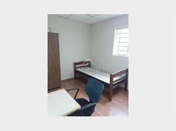 Roomgo BR - Frei 2B, Mooca - R$ 1.190 Por mês