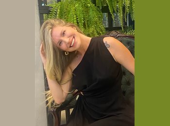 Roomgo BR - Carol - 32 - Maracanã