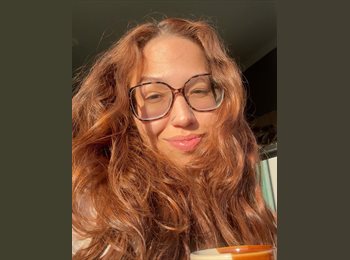 Roomgo BR - Pamela - 23 - Maracanã