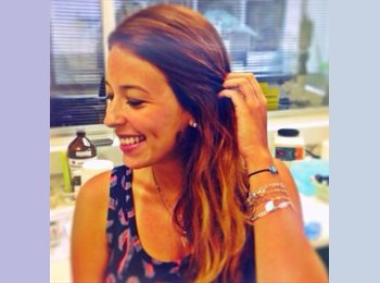 Roomgo BR - Adriana - 66 - São Vicente