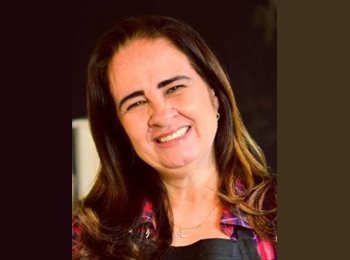 Roomgo BR - Jacqueline - 55 - Belo Horizonte